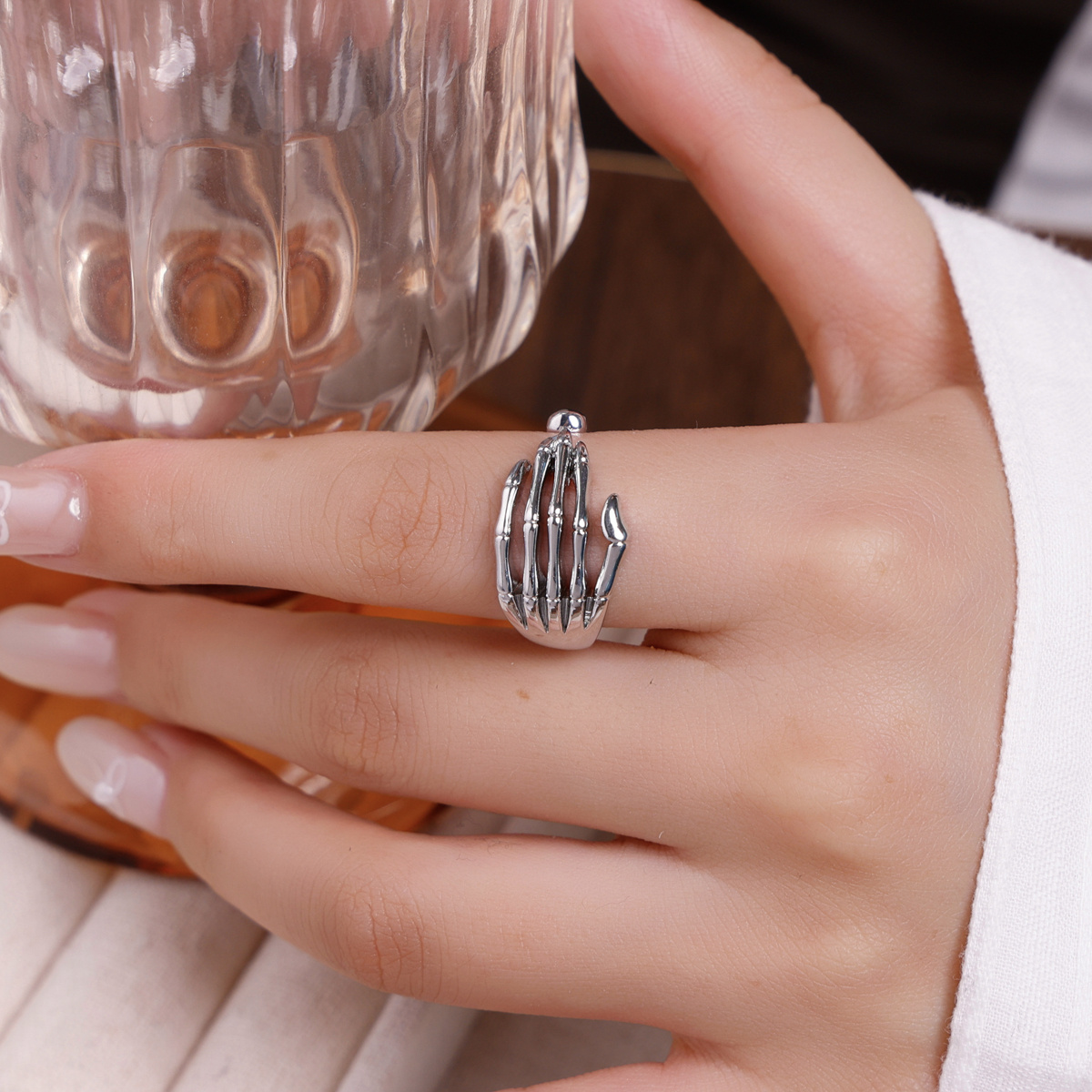 Ladies' Adjustable Open-End Ring with Skull Hand Sculpture